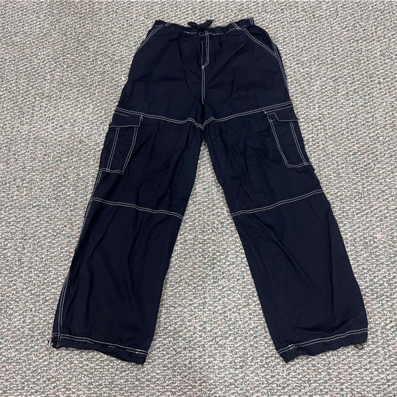 Almost Famous Black Baggy Cinched Waist Cinched Ankle Pants Size Medium Women’s - Picture 1 of 5